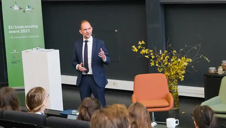 Minister for Grøn Trepart Jeppe Bruus på bioøkonomikonference